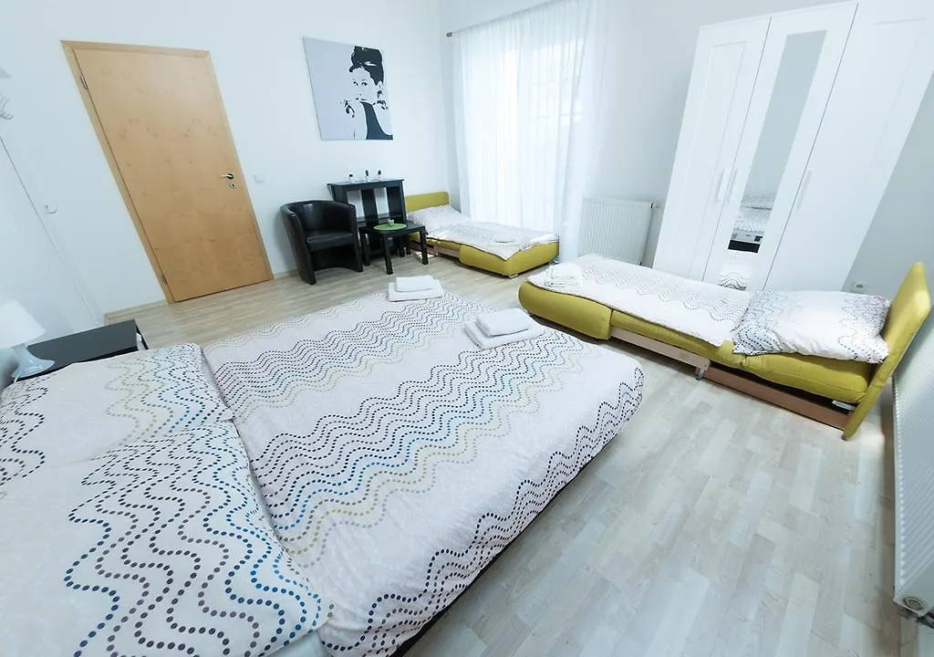 Apartment Lahovice, Praha 捷克